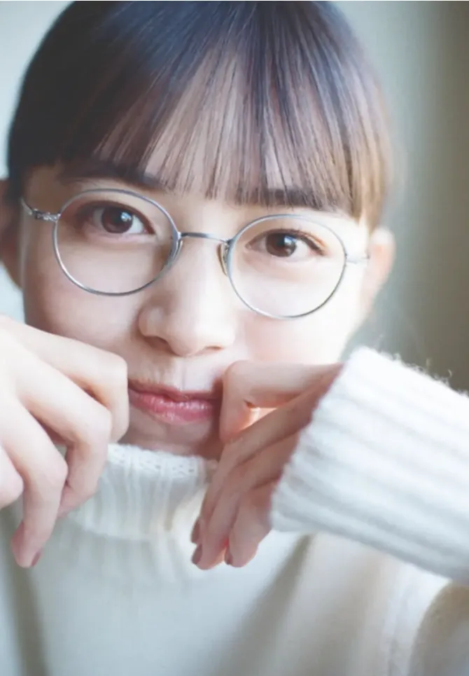 井桁弘恵