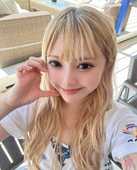 安斉かれん