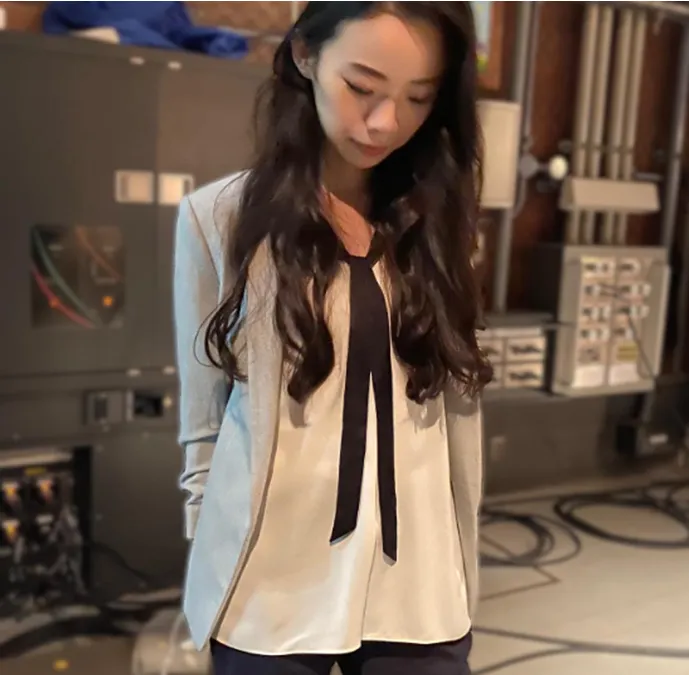 趣里